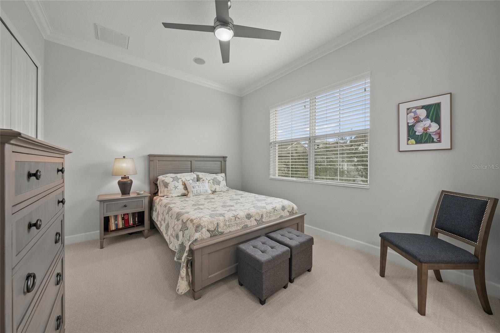 Image 19 of 51 For 340 Sapphire Lake Drive 201