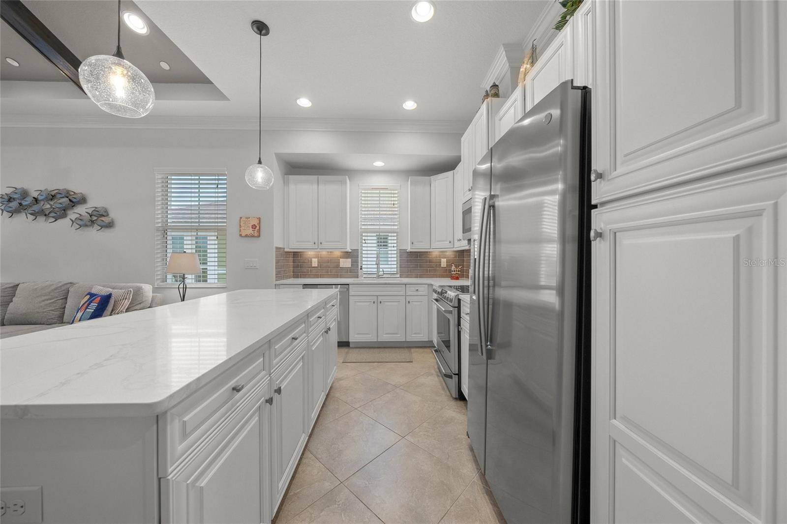 Image 9 of 51 For 340 Sapphire Lake Drive 201