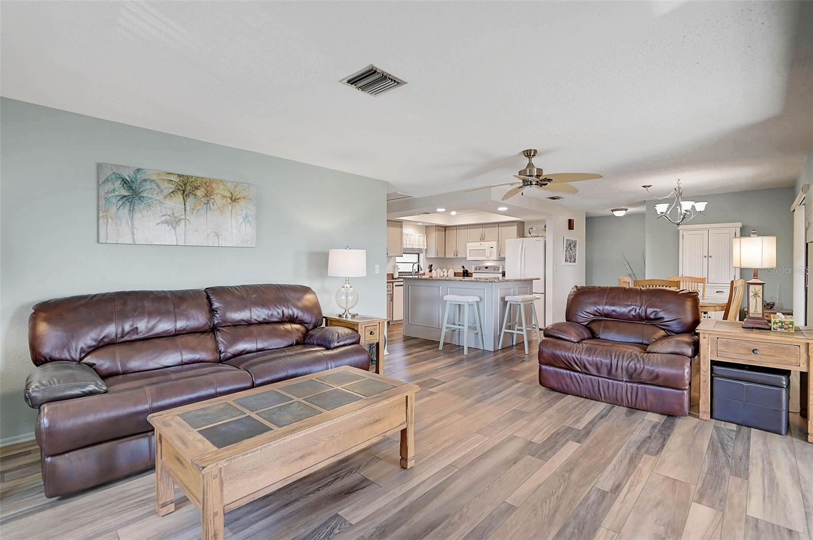 Image 16 of 35 For 1697 Northampton St  1699-d