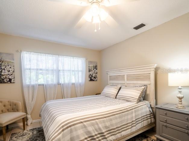 Image 12 of 23 For 709 Wood Lane