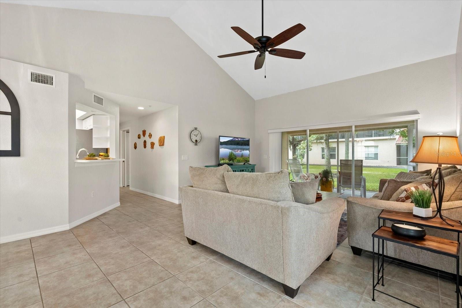 Image 7 of 28 For 7243 Cedar Hollow Circle