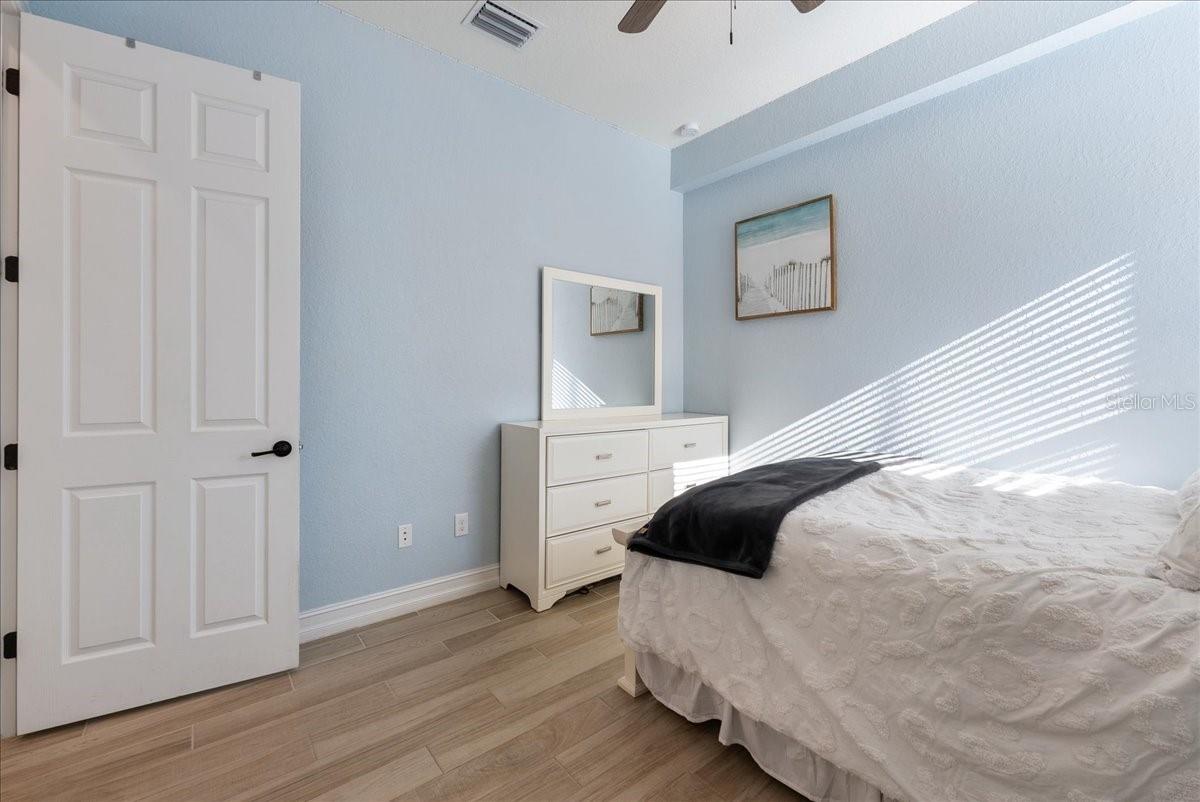 Image 38 of 79 For 5553 Mulligan Way