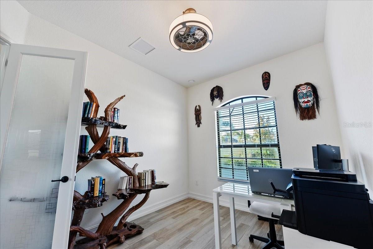 Image 7 of 79 For 5553 Mulligan Way