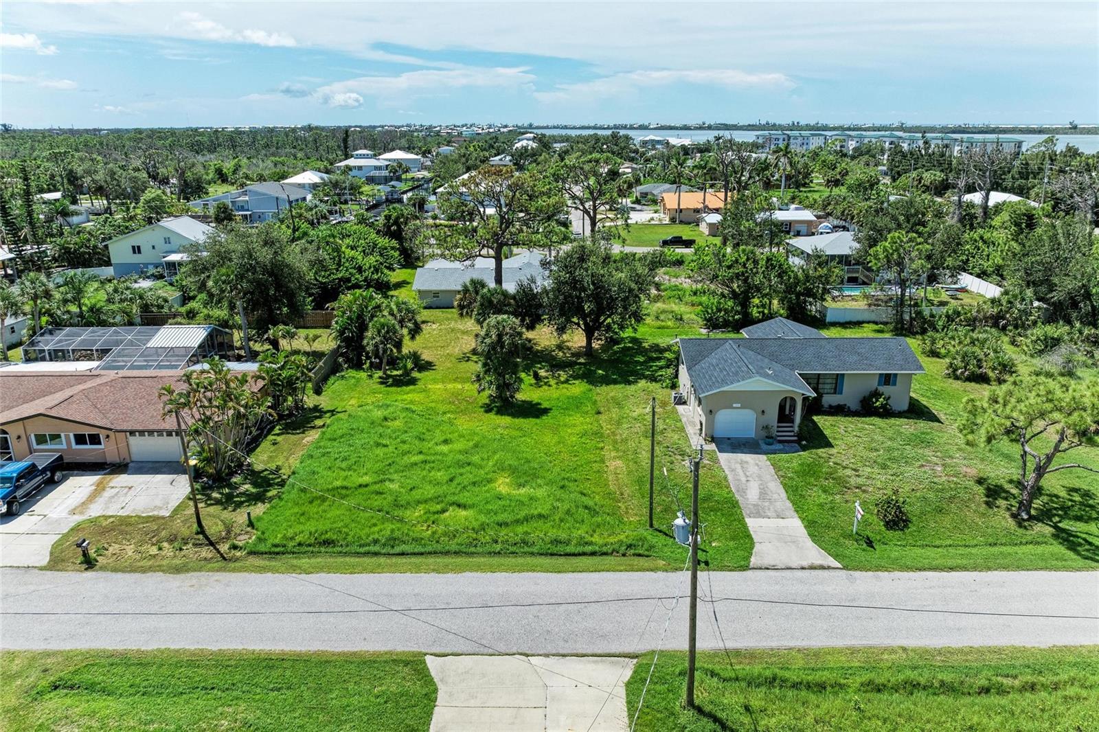 Image 4 of 5 For 8165 Archie Street