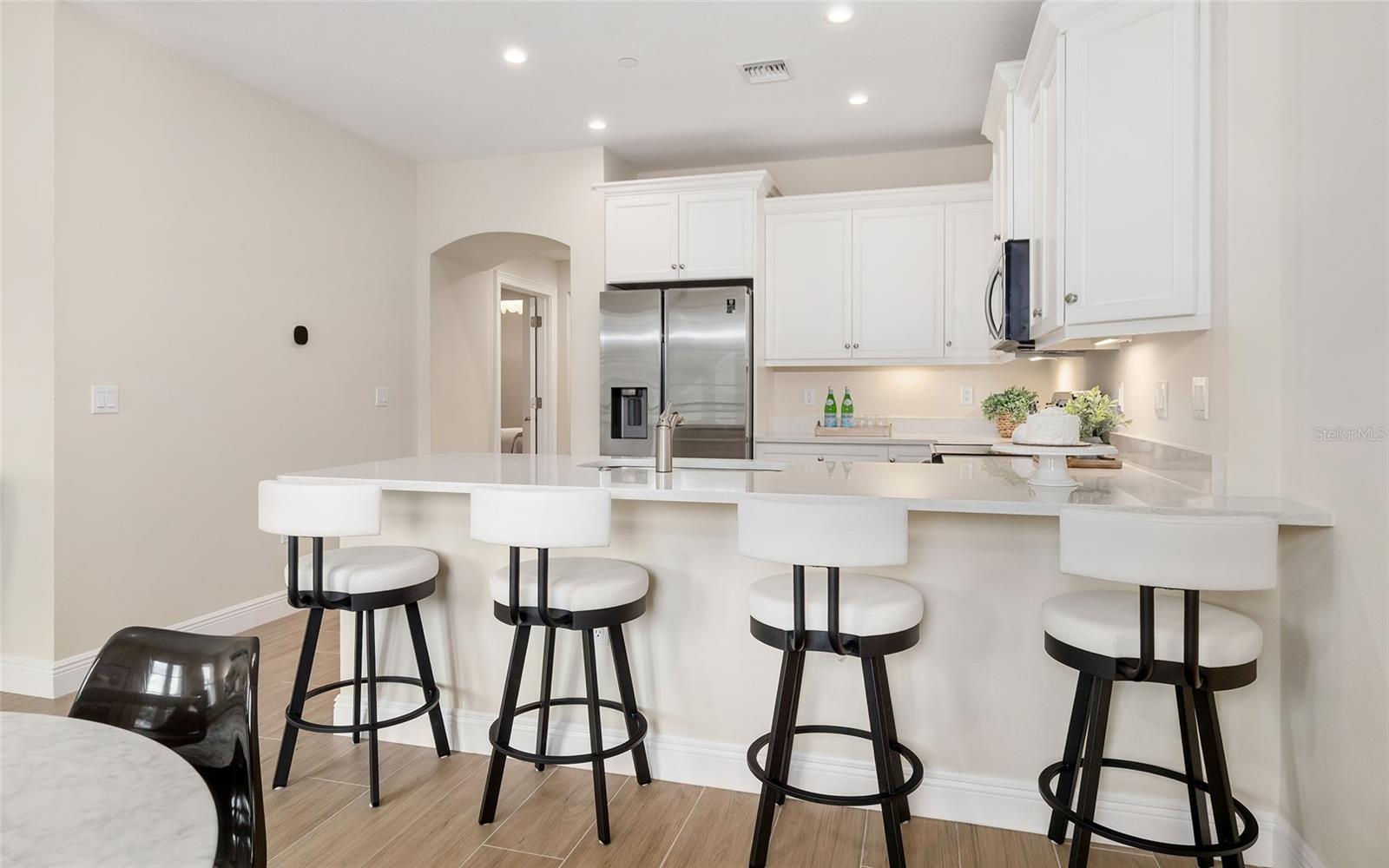 Image 13 of 44 For 555 Orange Avenue 207