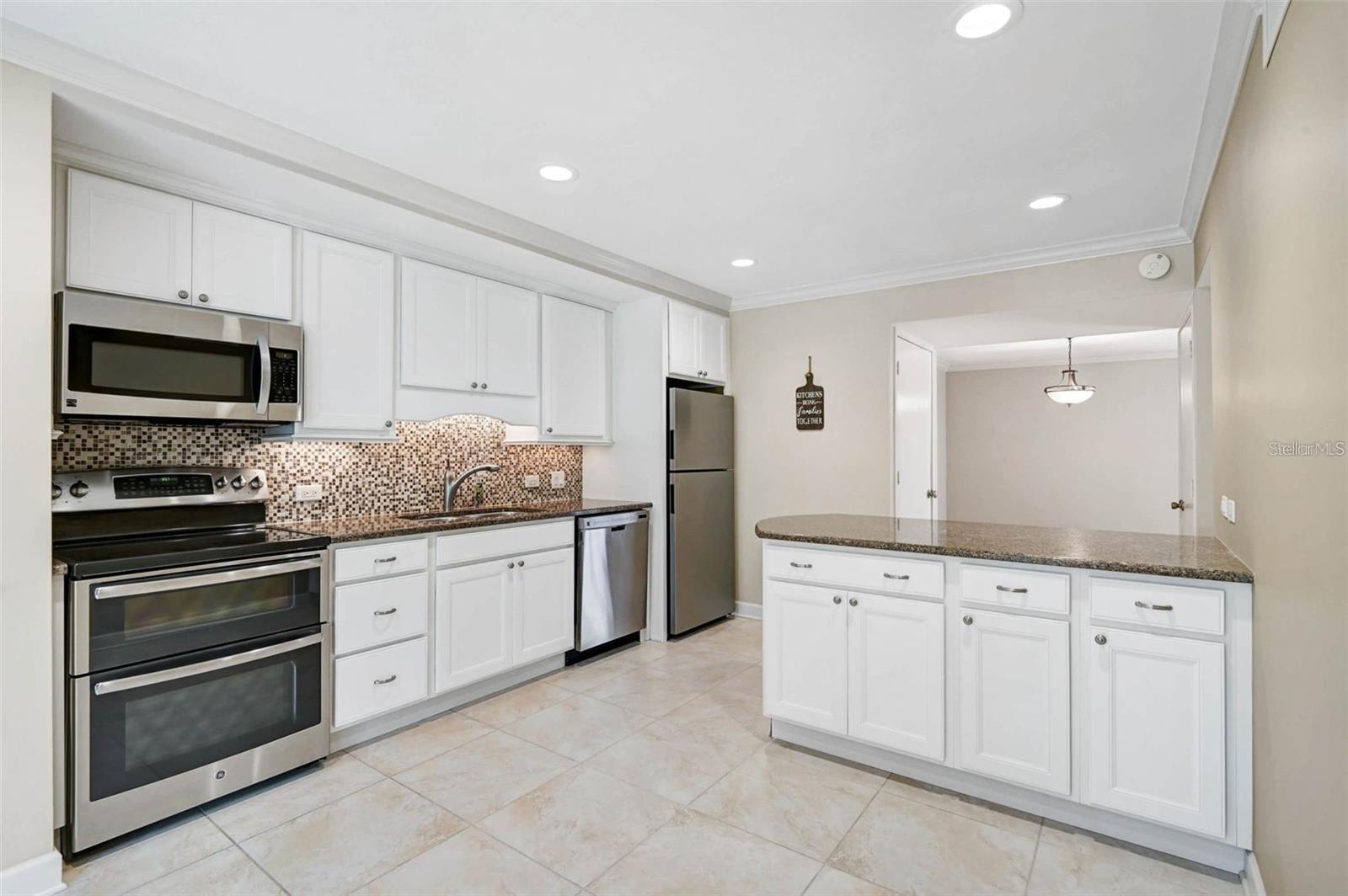 Image 4 of 34 For 304 Pine Run Drive 304