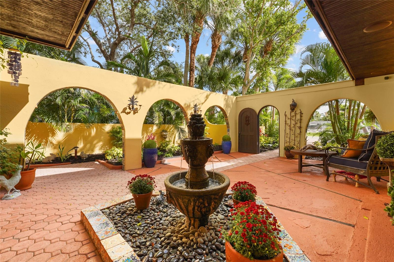 Image 10 of 71 For 5354 Calle Florida