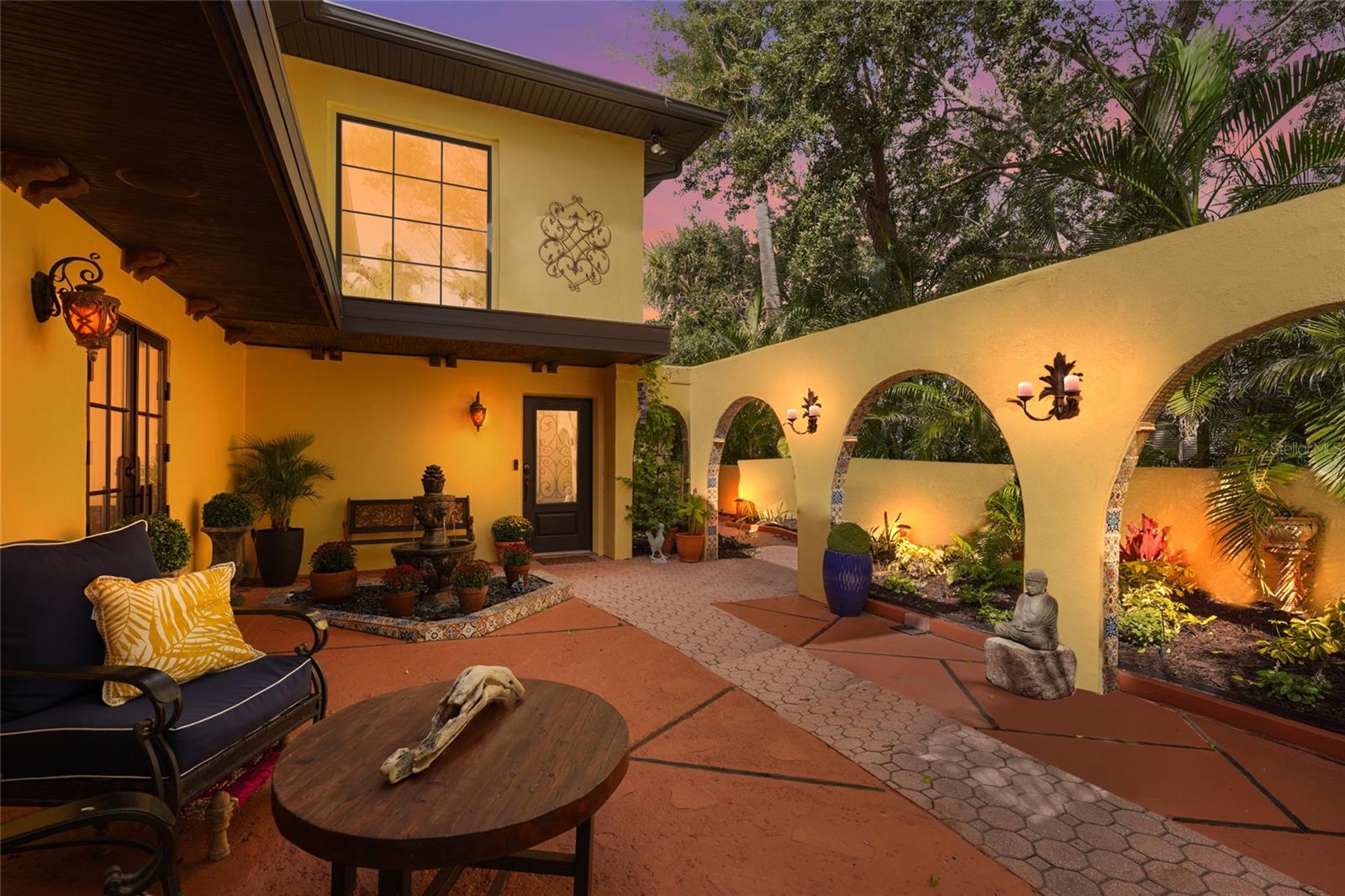 Image 11 of 71 For 5354 Calle Florida