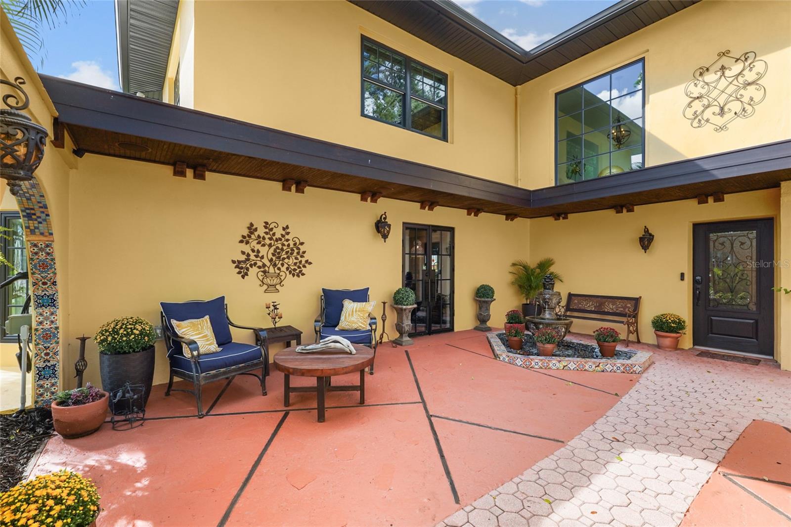 Image 14 of 71 For 5354 Calle Florida