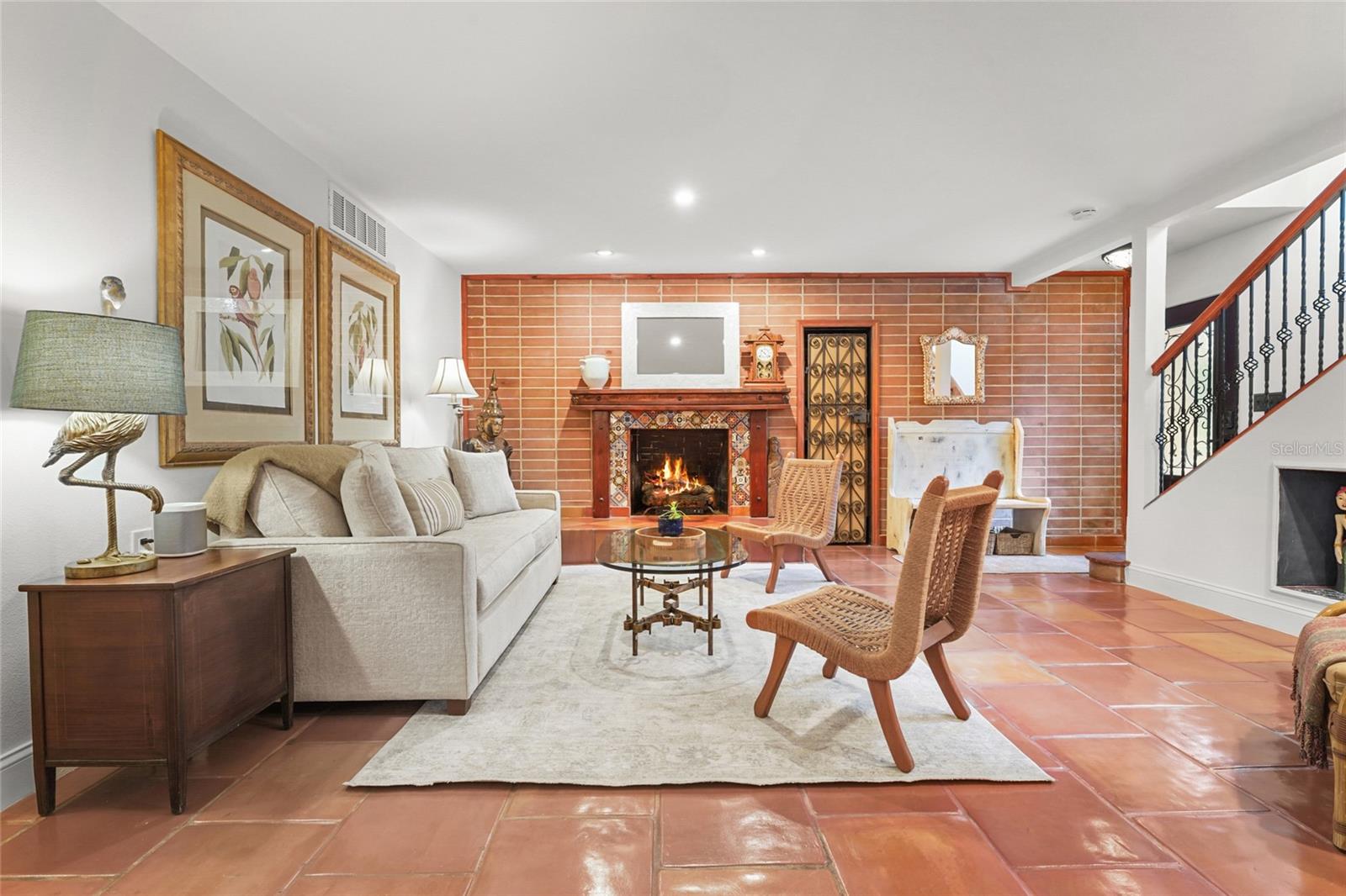 Image 15 of 71 For 5354 Calle Florida