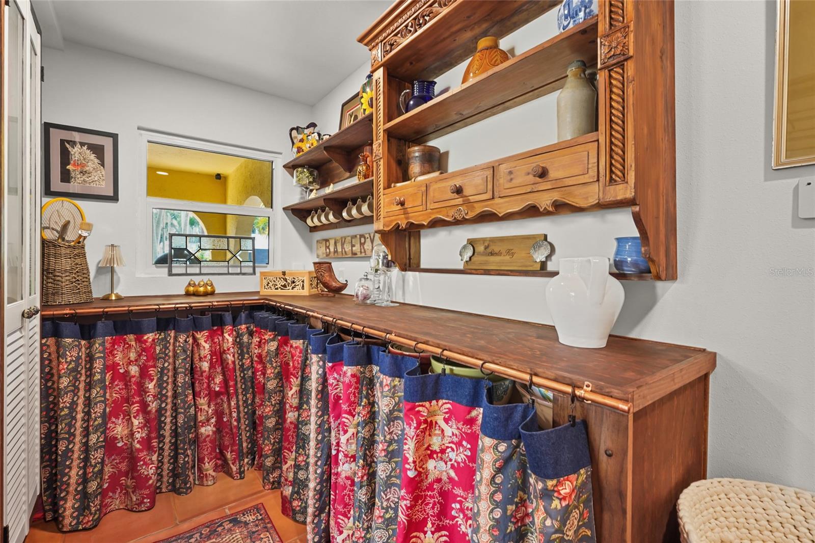 Image 23 of 71 For 5354 Calle Florida