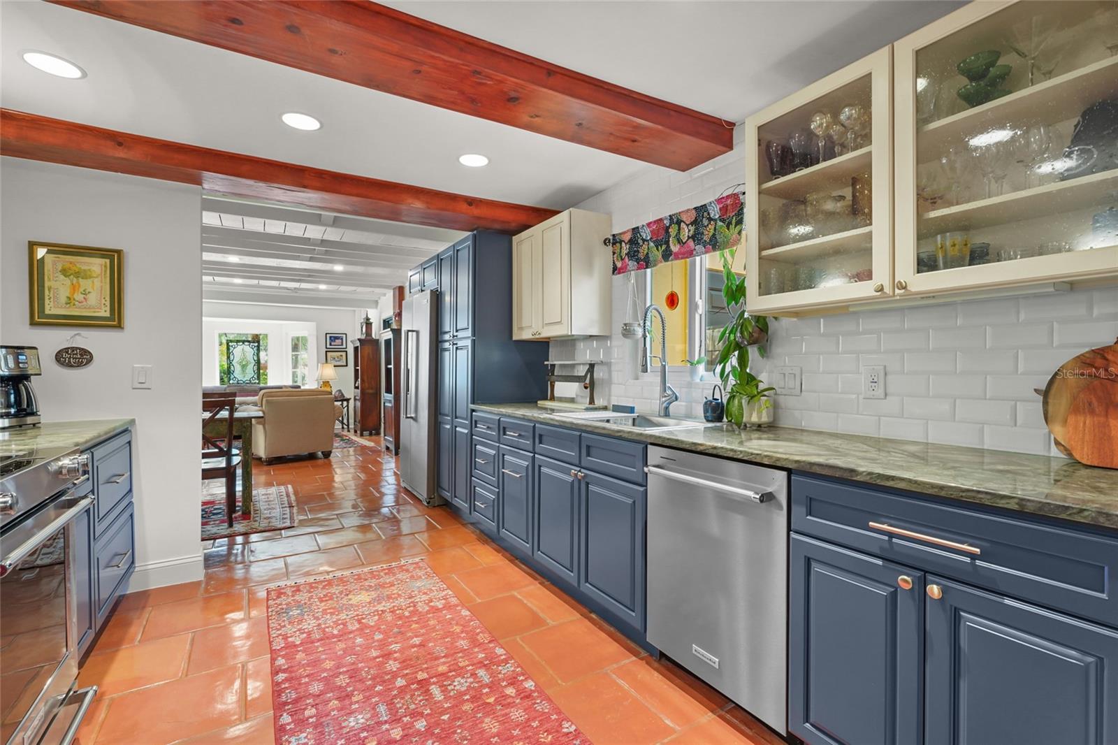 Image 26 of 71 For 5354 Calle Florida