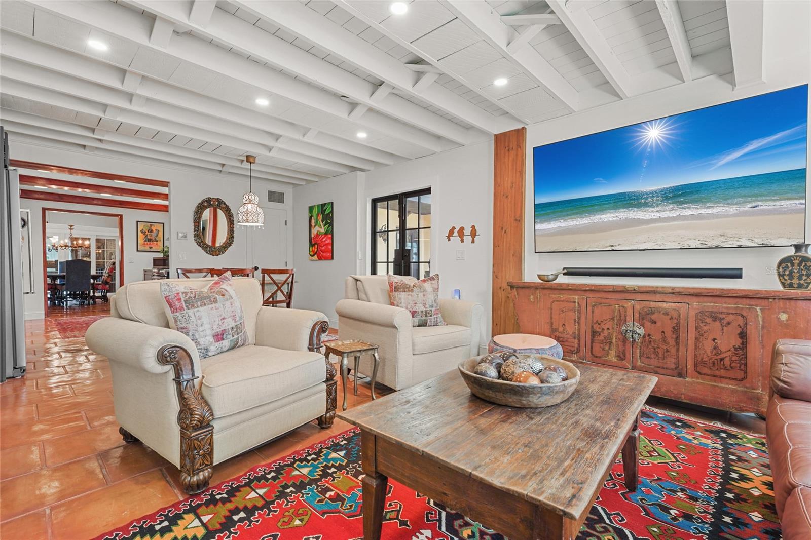 Image 28 of 71 For 5354 Calle Florida