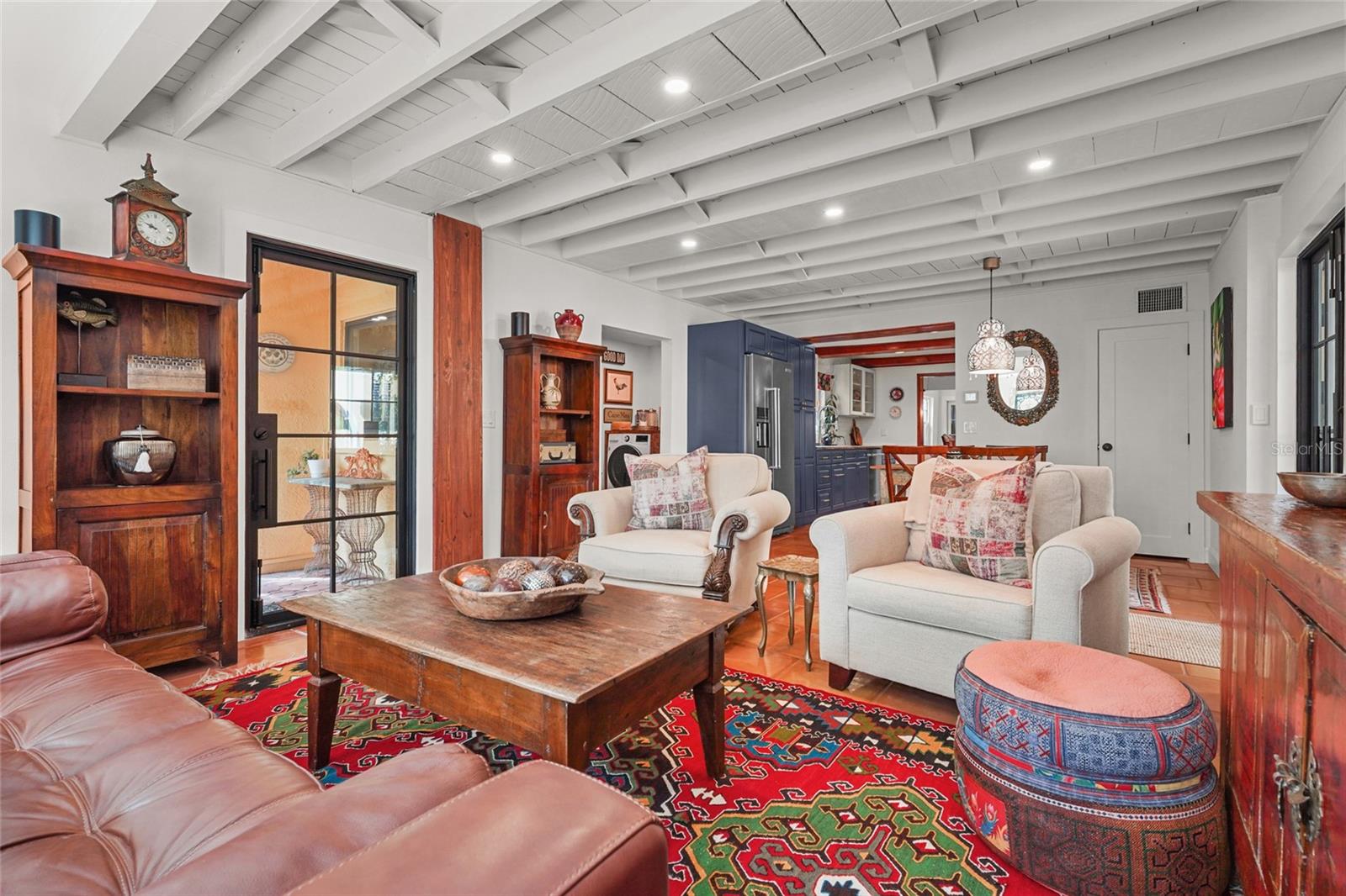 Image 5 of 71 For 5354 Calle Florida