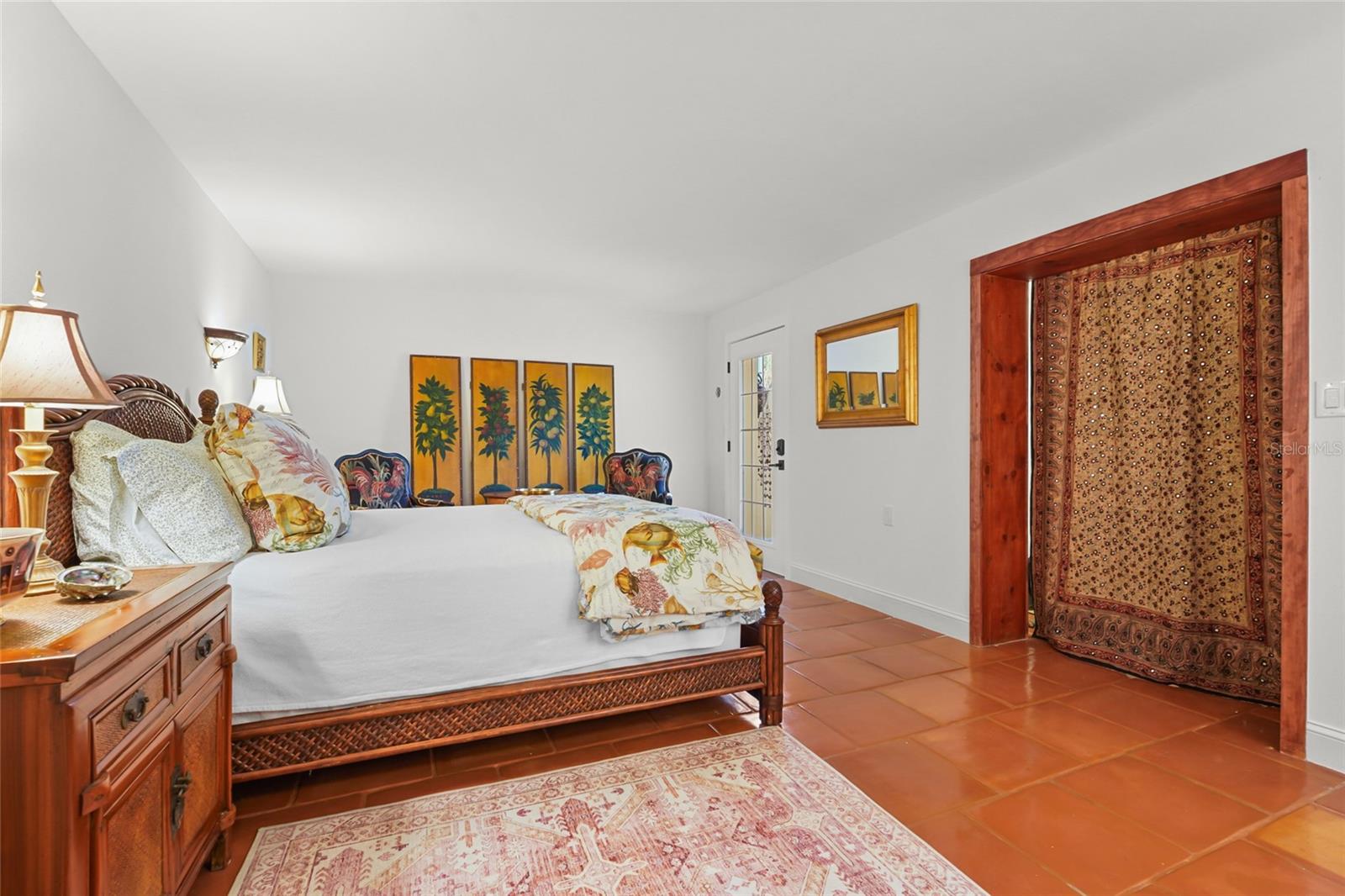 Image 52 of 71 For 5354 Calle Florida