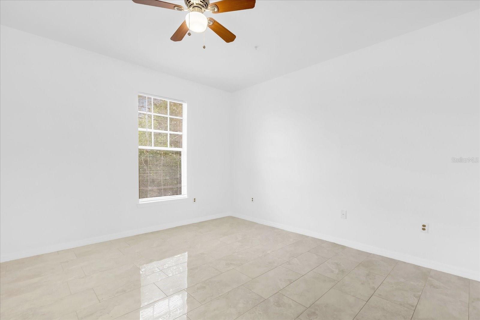 Image 6 of 27 For 122 Vista Verdi Circle 232