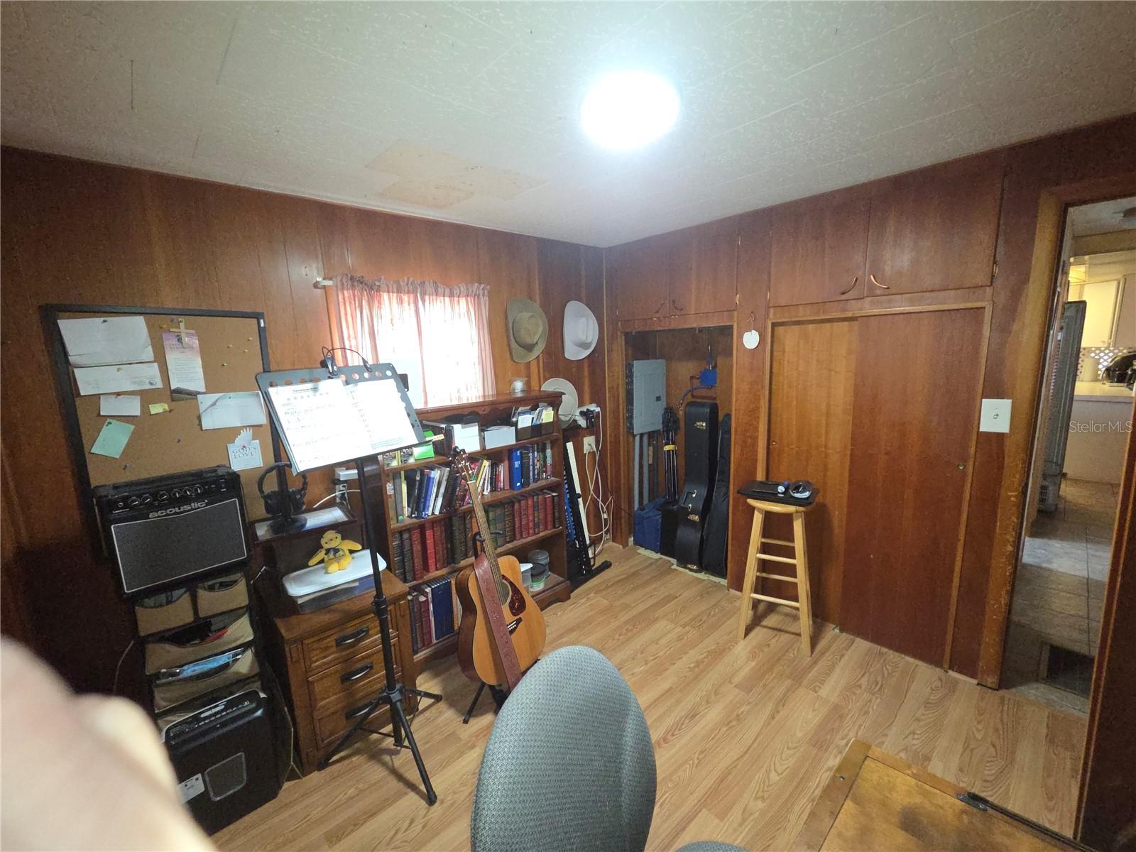 Image 17 of 22 For 1117 49th Avenue Drive W