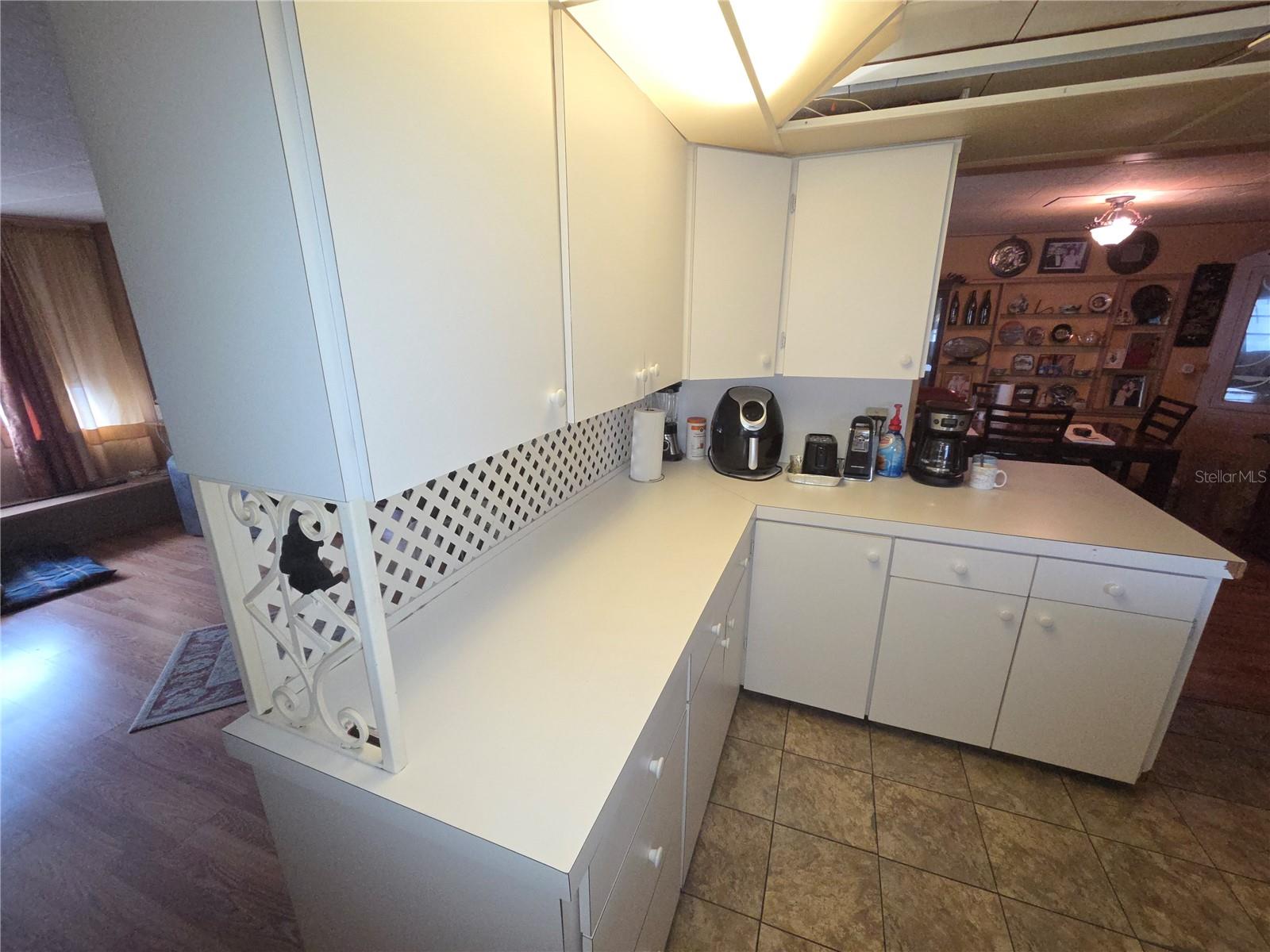 Image 7 of 22 For 1117 49th Avenue Drive W