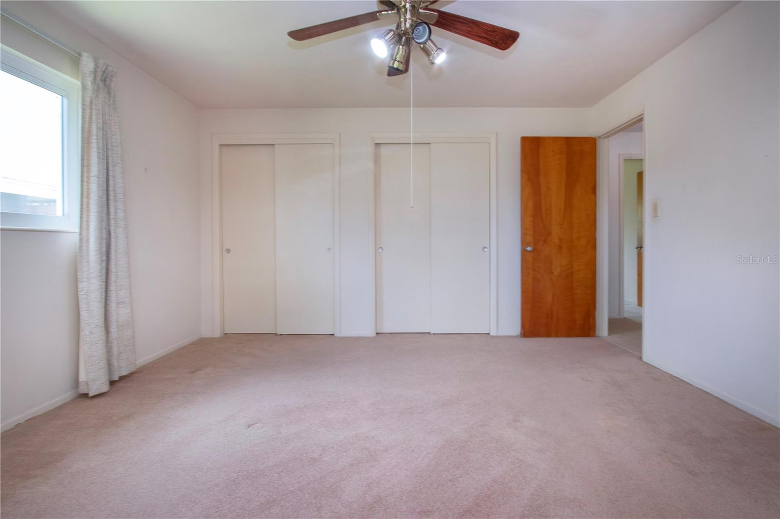 Image 20 of 29 For 2551 Hibiscus Street
