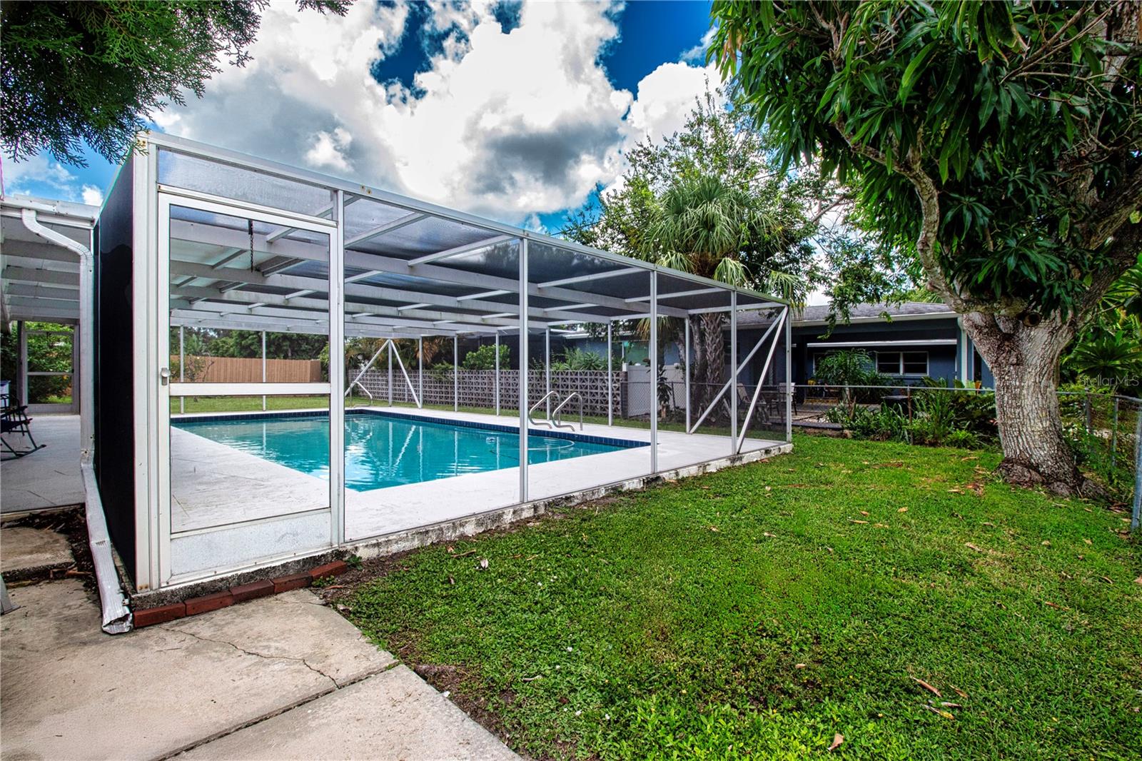 Image 28 of 29 For 2551 Hibiscus Street