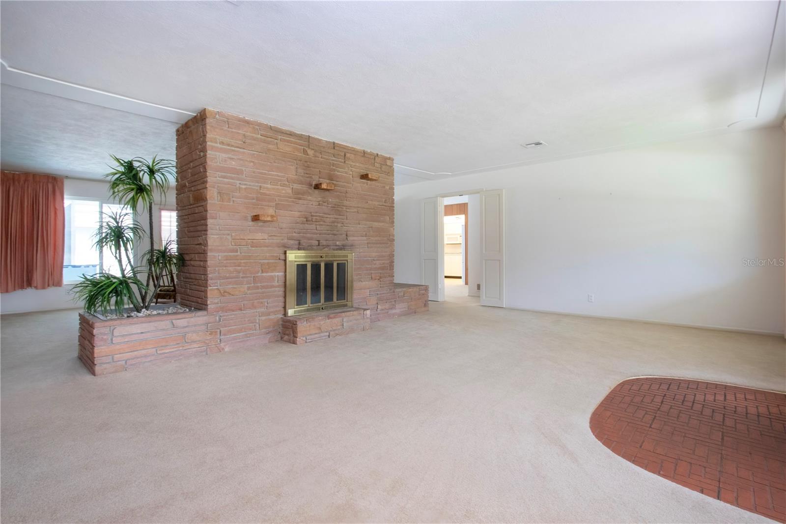 Image 6 of 29 For 2551 Hibiscus Street