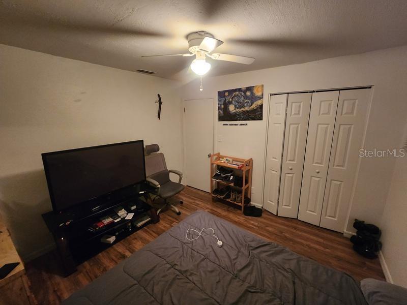 Image 14 of 19 For 317 Amherst Avenue 55