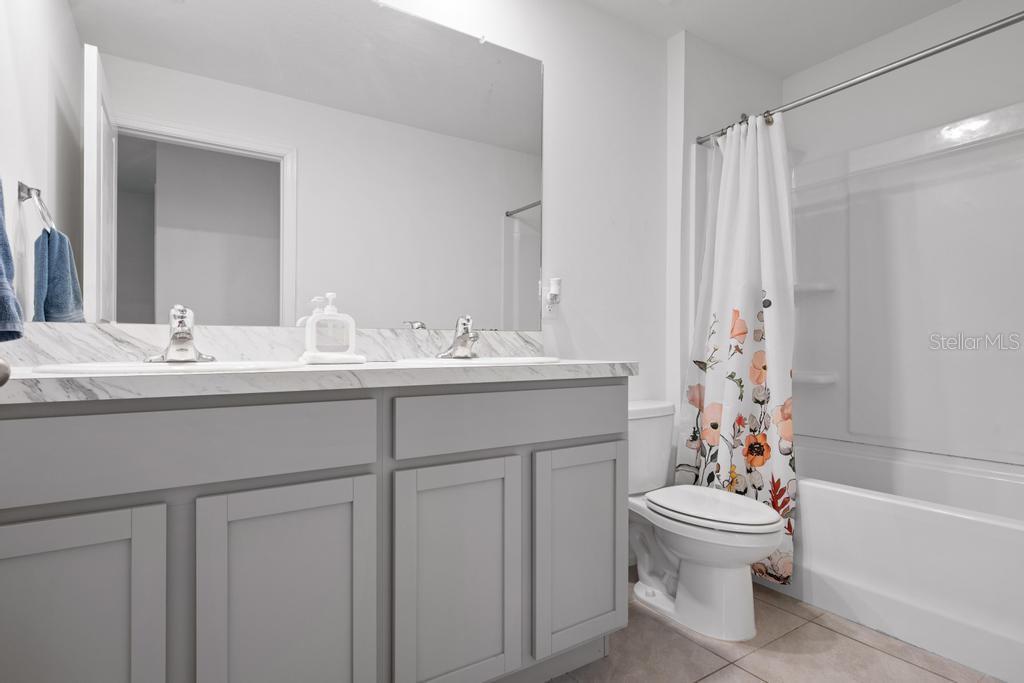 Image 35 of 41 For 2986 Great Abaco Way