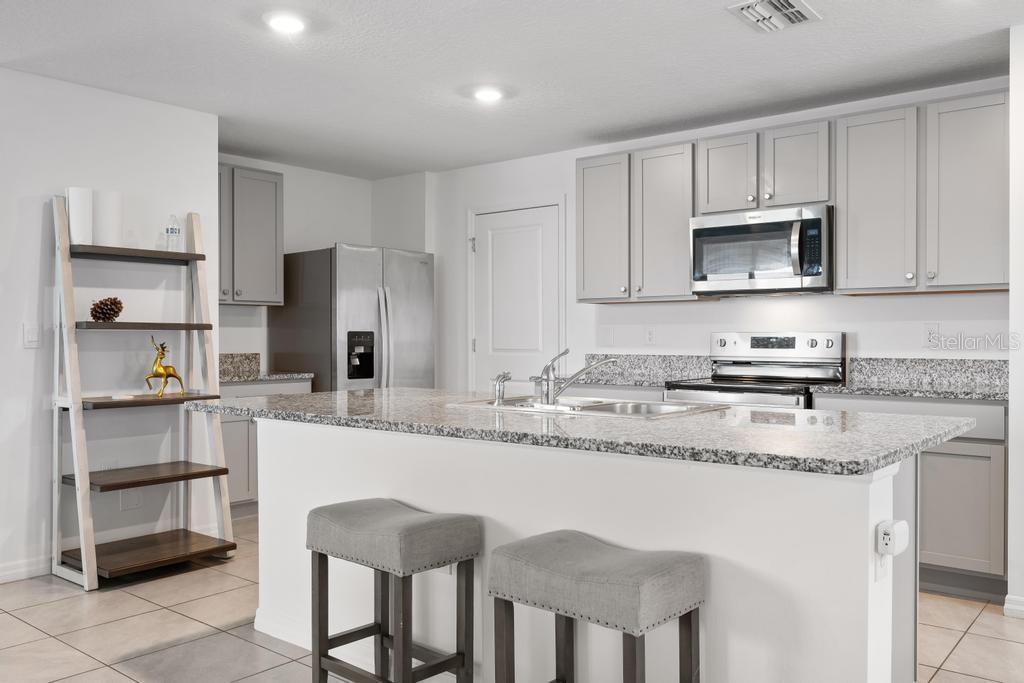 Image 5 of 41 For 2986 Great Abaco Way