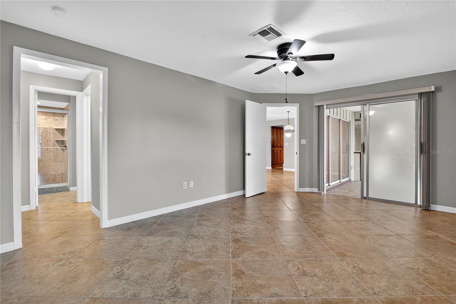 Image 22 of 35 For 4301 Orange Grove Boulevard