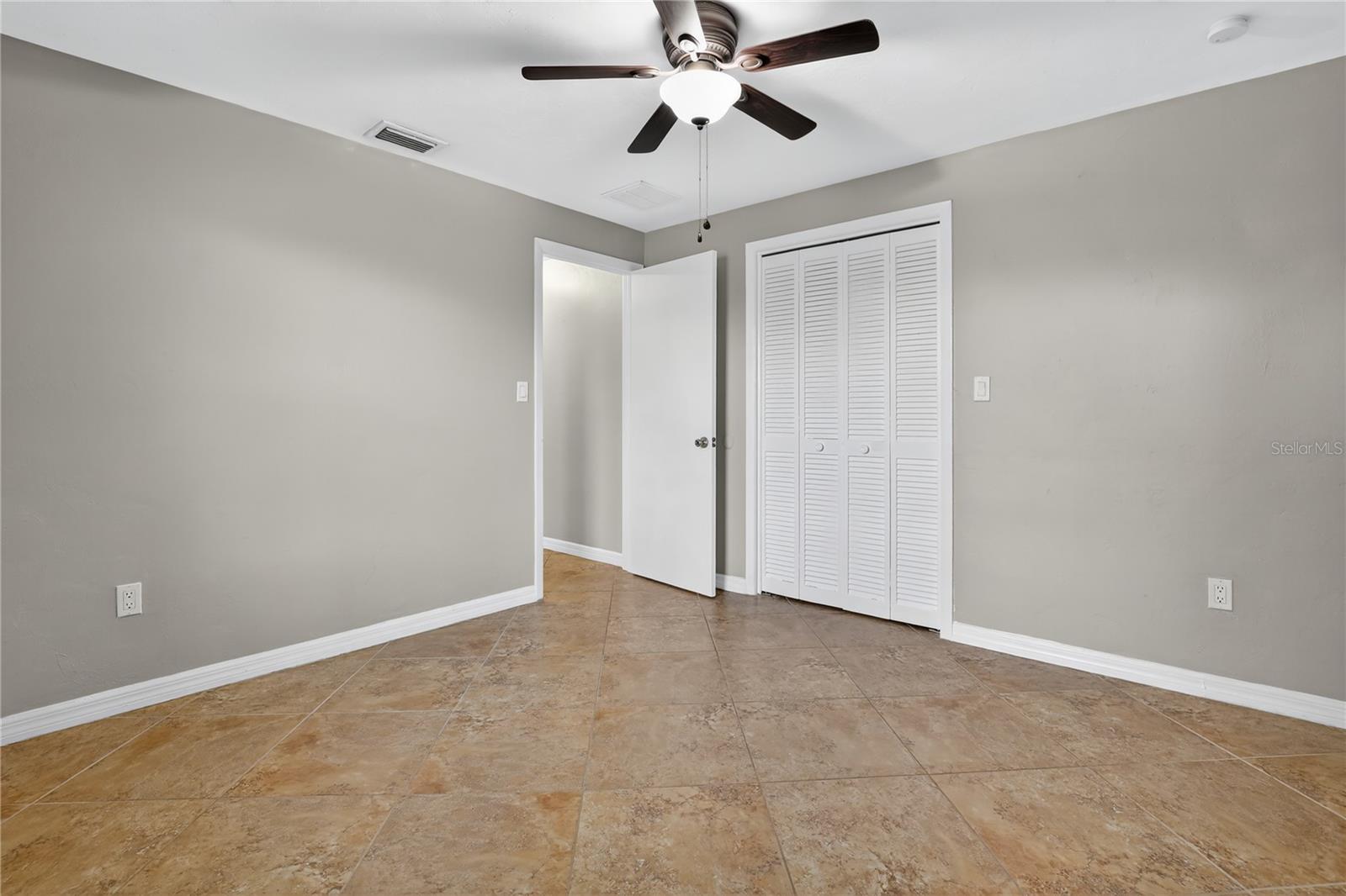 Image 24 of 35 For 4301 Orange Grove Boulevard