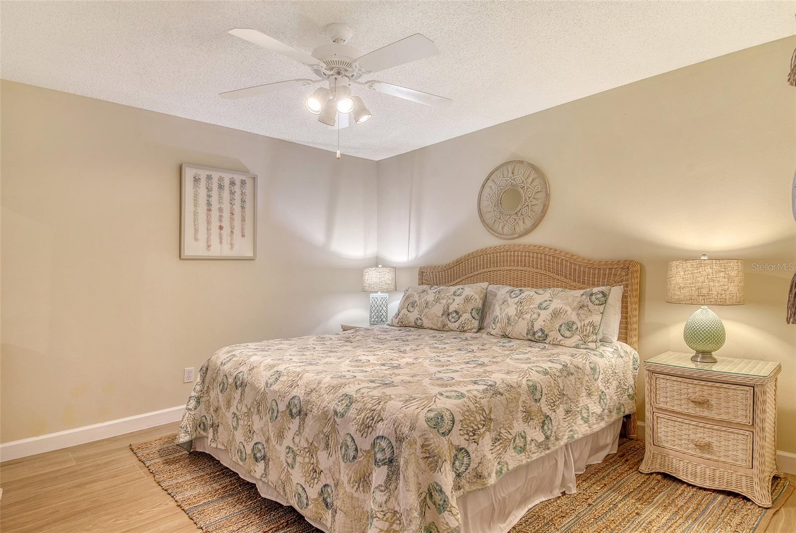 Image 27 of 62 For 9560 High Gate Drive 1622