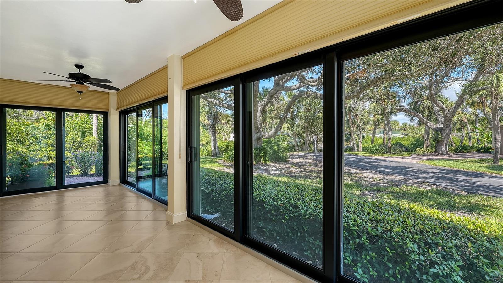Image 17 of 91 For 225 Hourglass Way 103