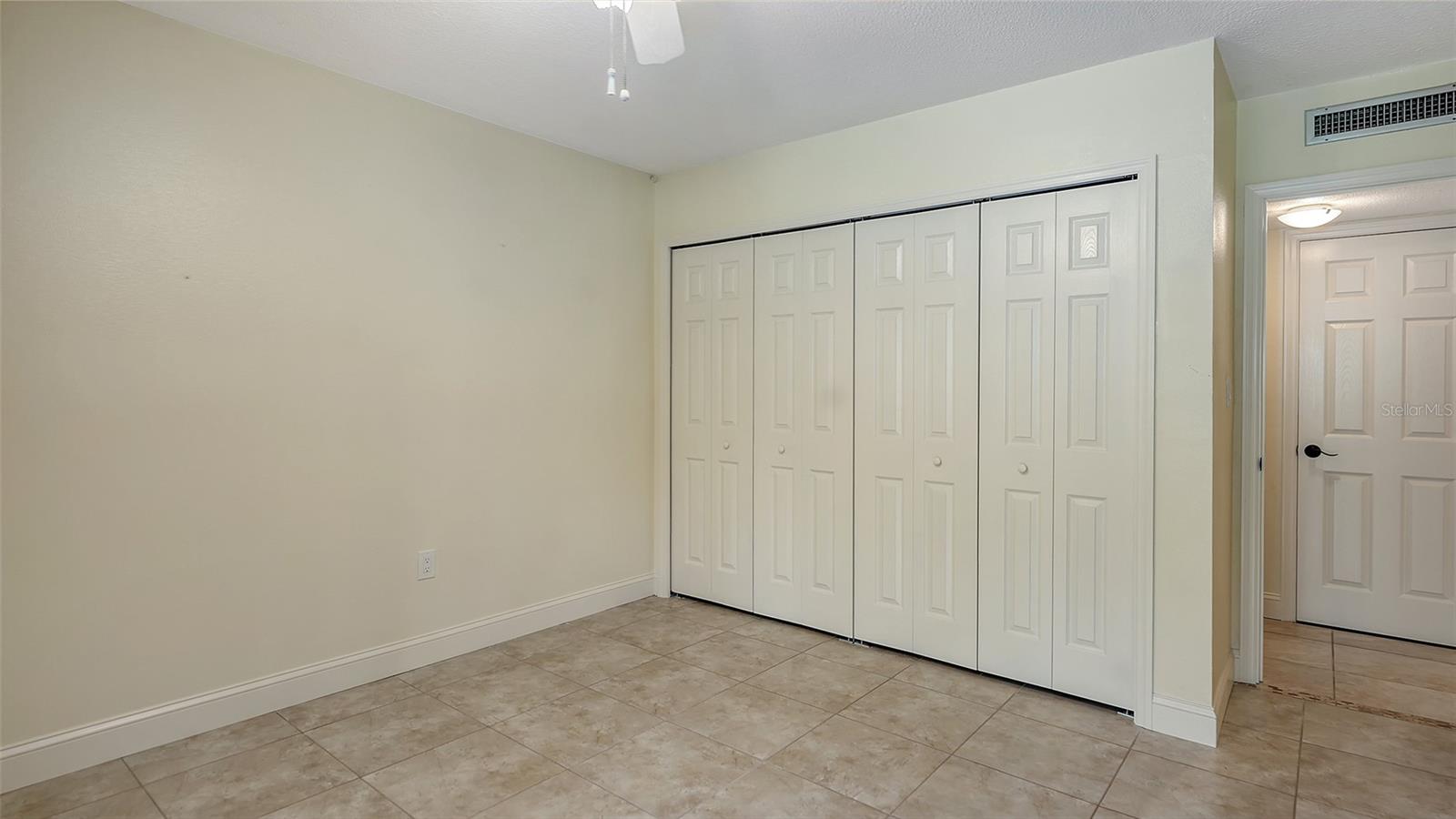 Image 62 of 91 For 225 Hourglass Way 103