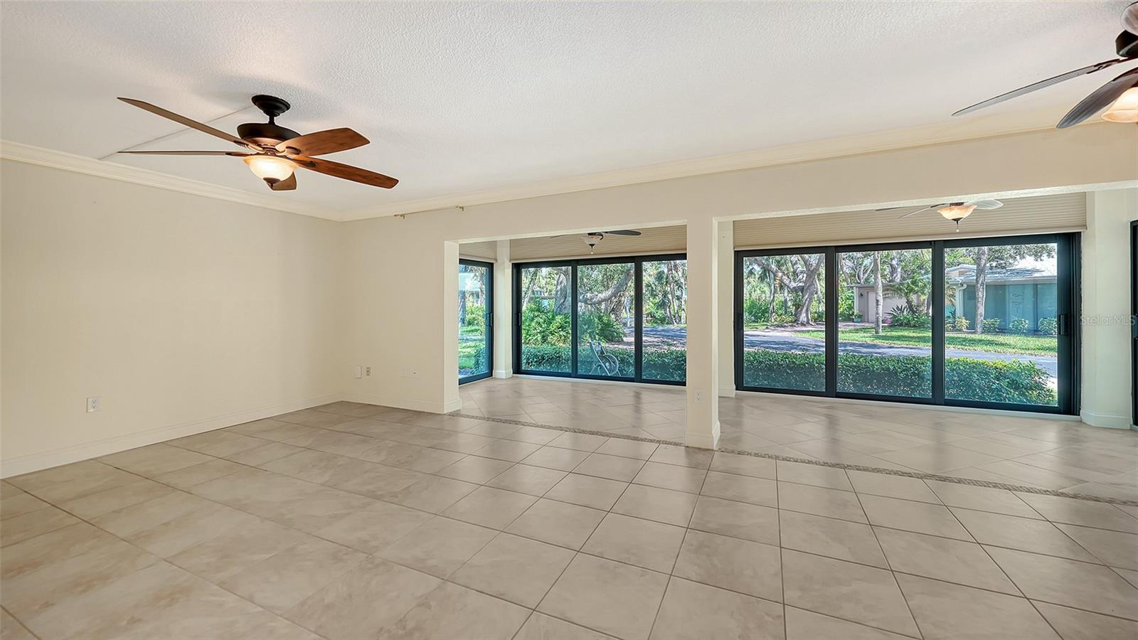 Image 7 of 91 For 225 Hourglass Way 103