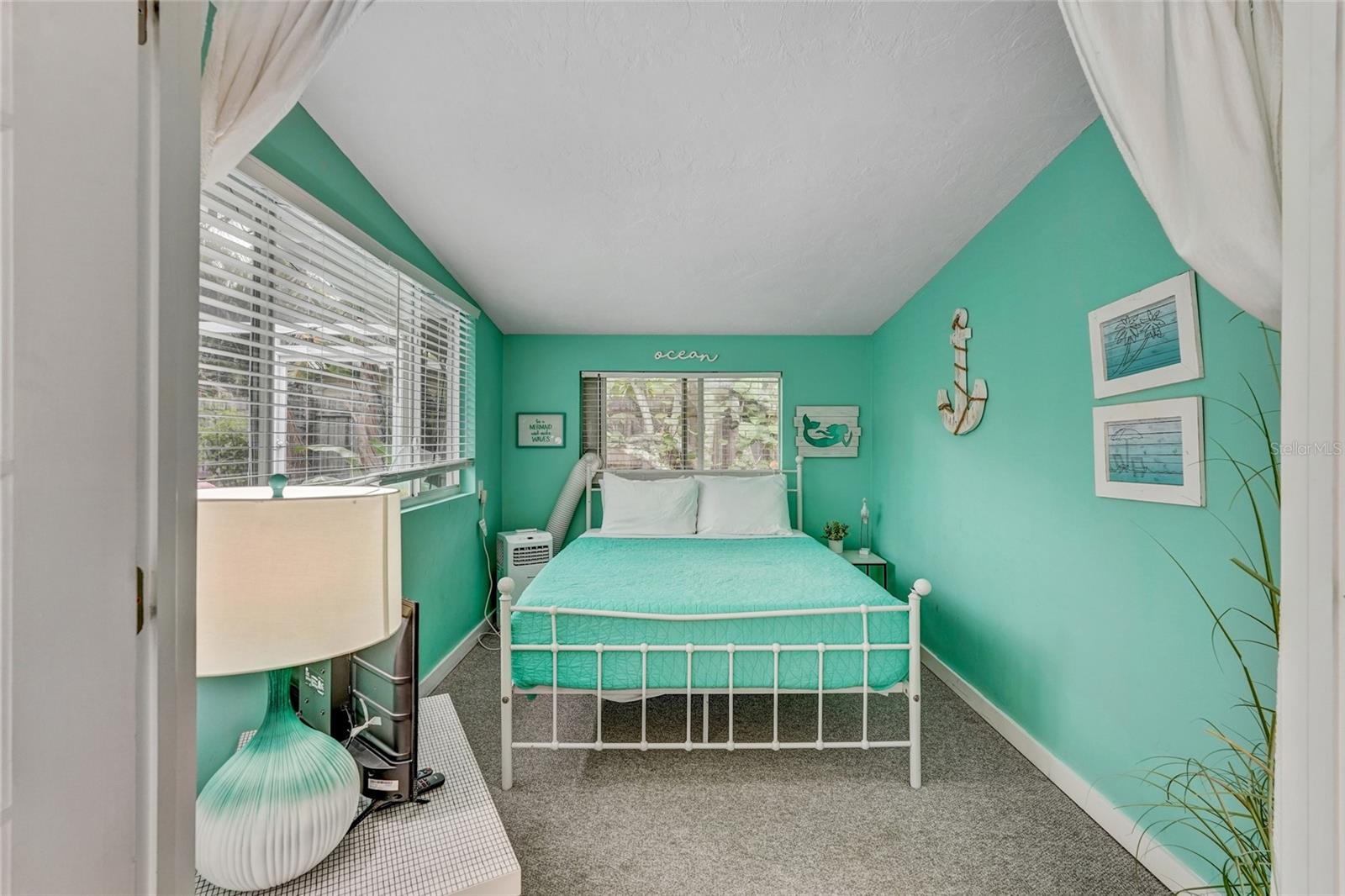 Image 9 of 18 For 2845 Wood Street
