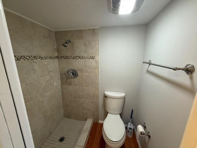 Image 9 of 25 For 2763 Woodgate Lane 111