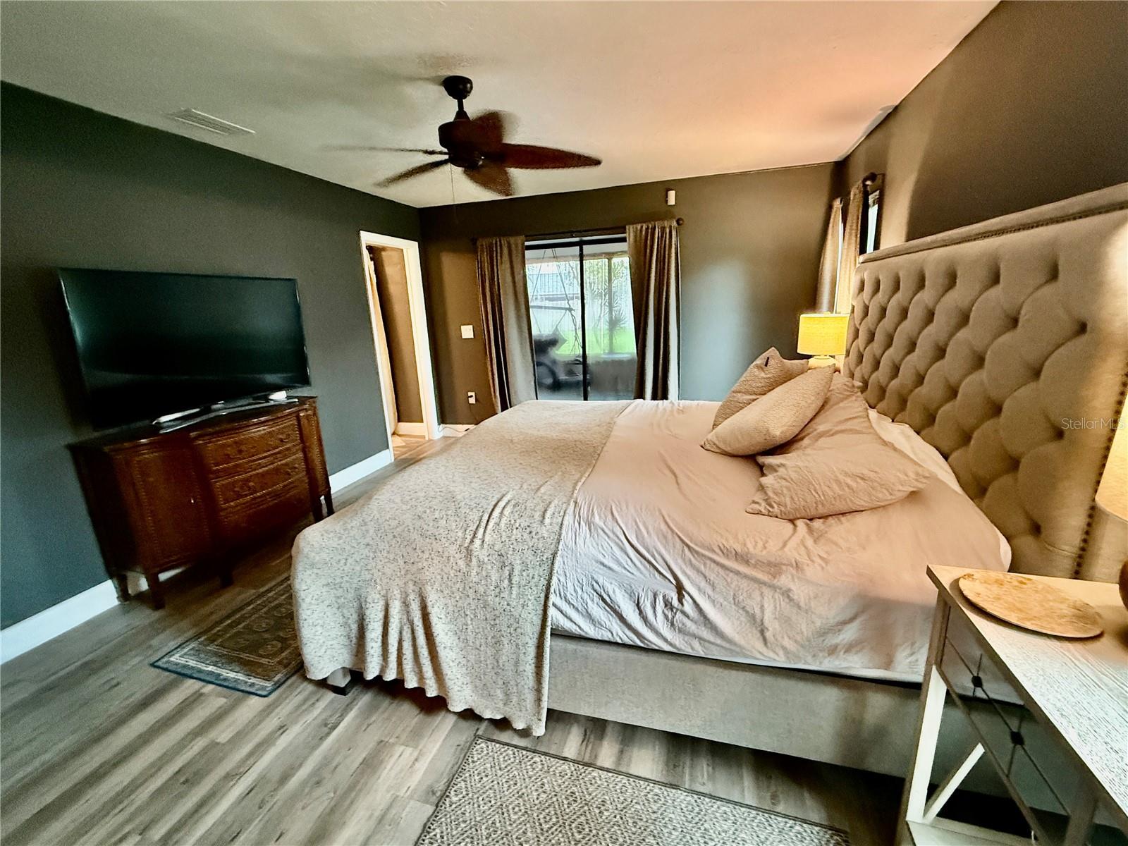 Image 18 of 39 For 4604 Thomas Hoby Place