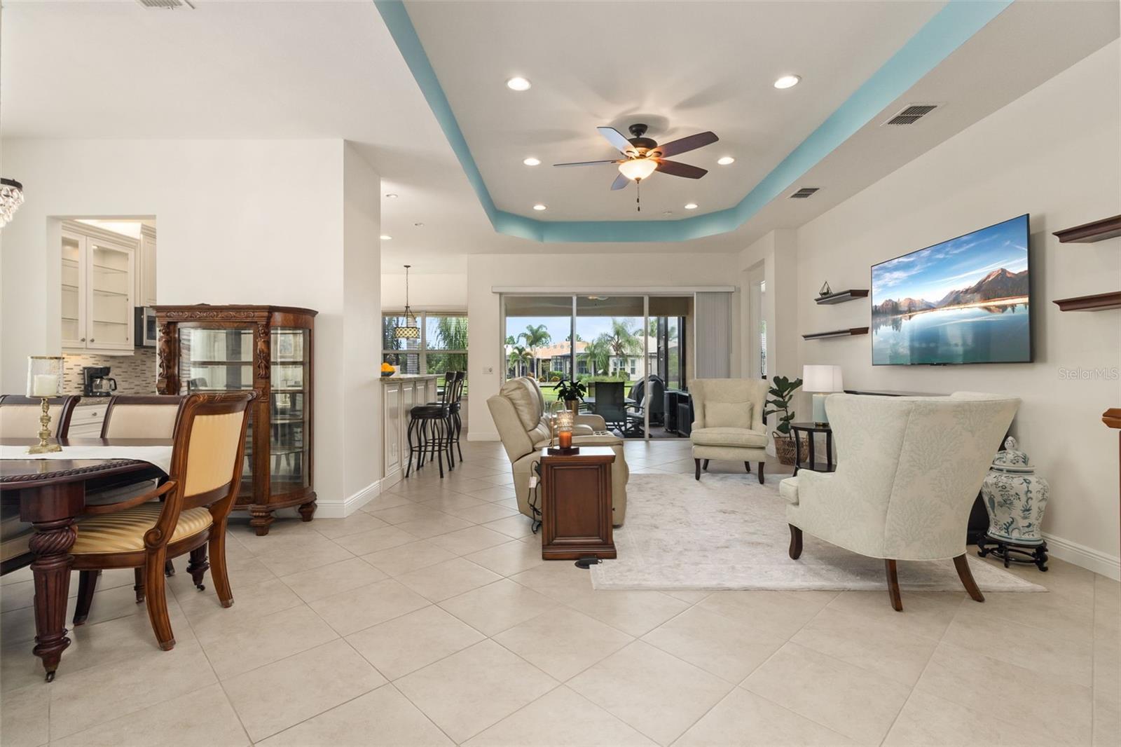 Listing photo id 10 for 16133 Coquina Bay Lane