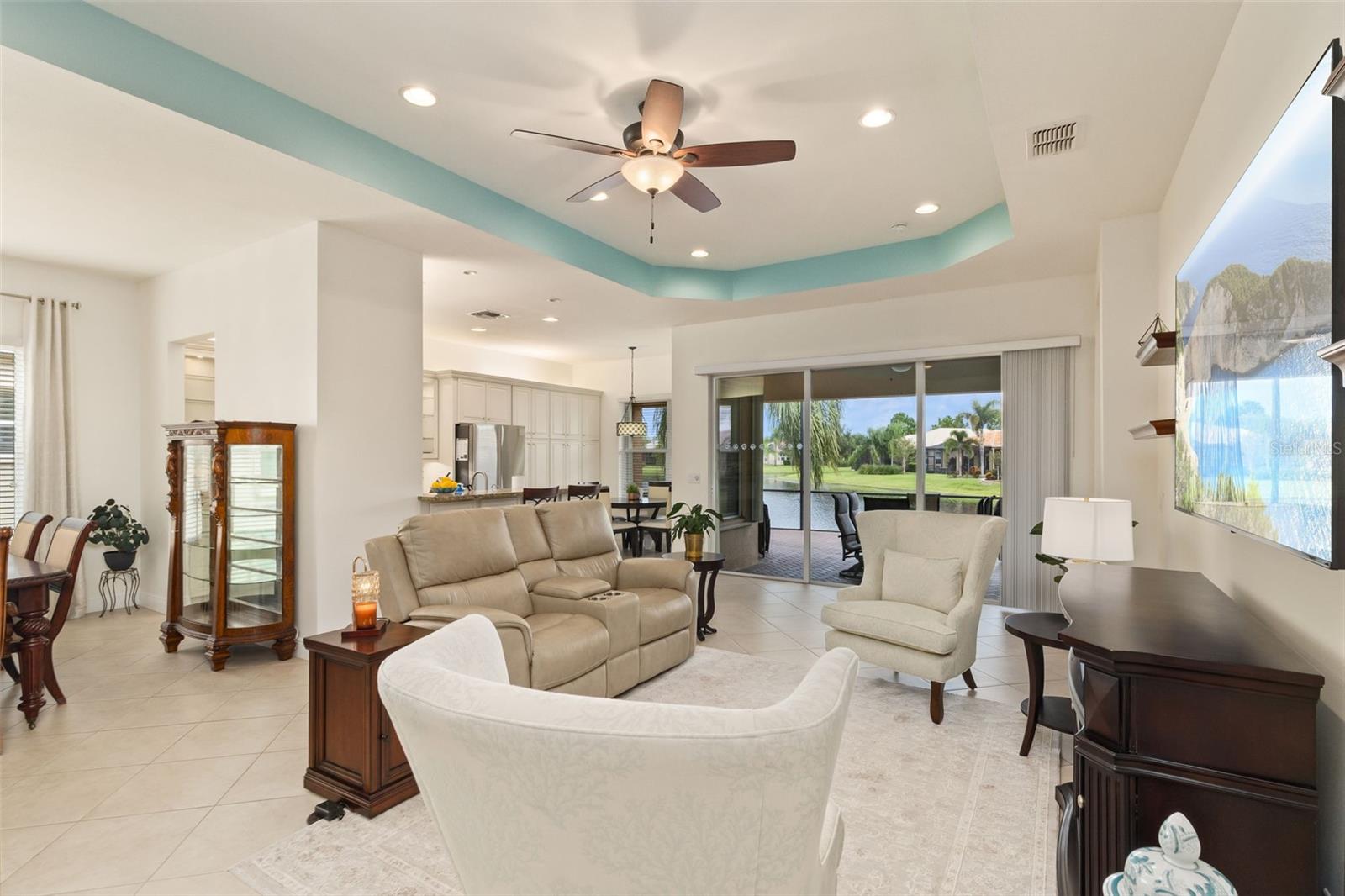 Listing photo id 13 for 16133 Coquina Bay Lane