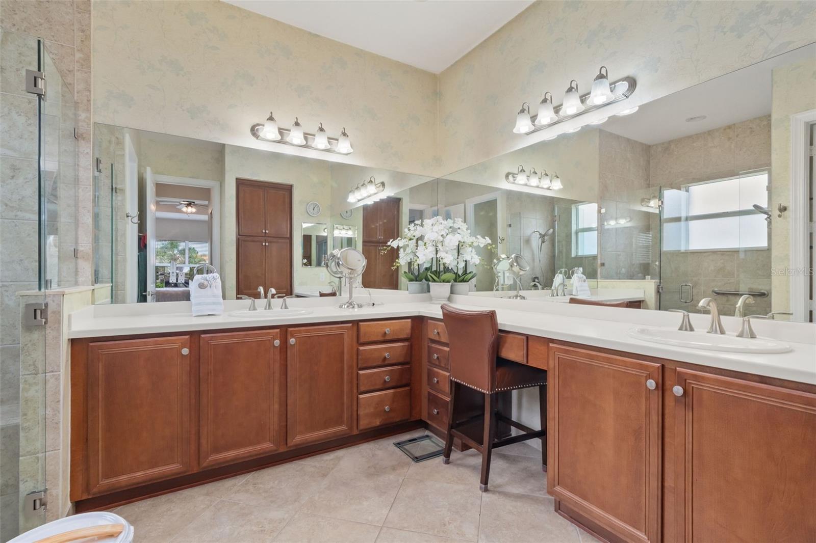 Listing photo id 28 for 16133 Coquina Bay Lane