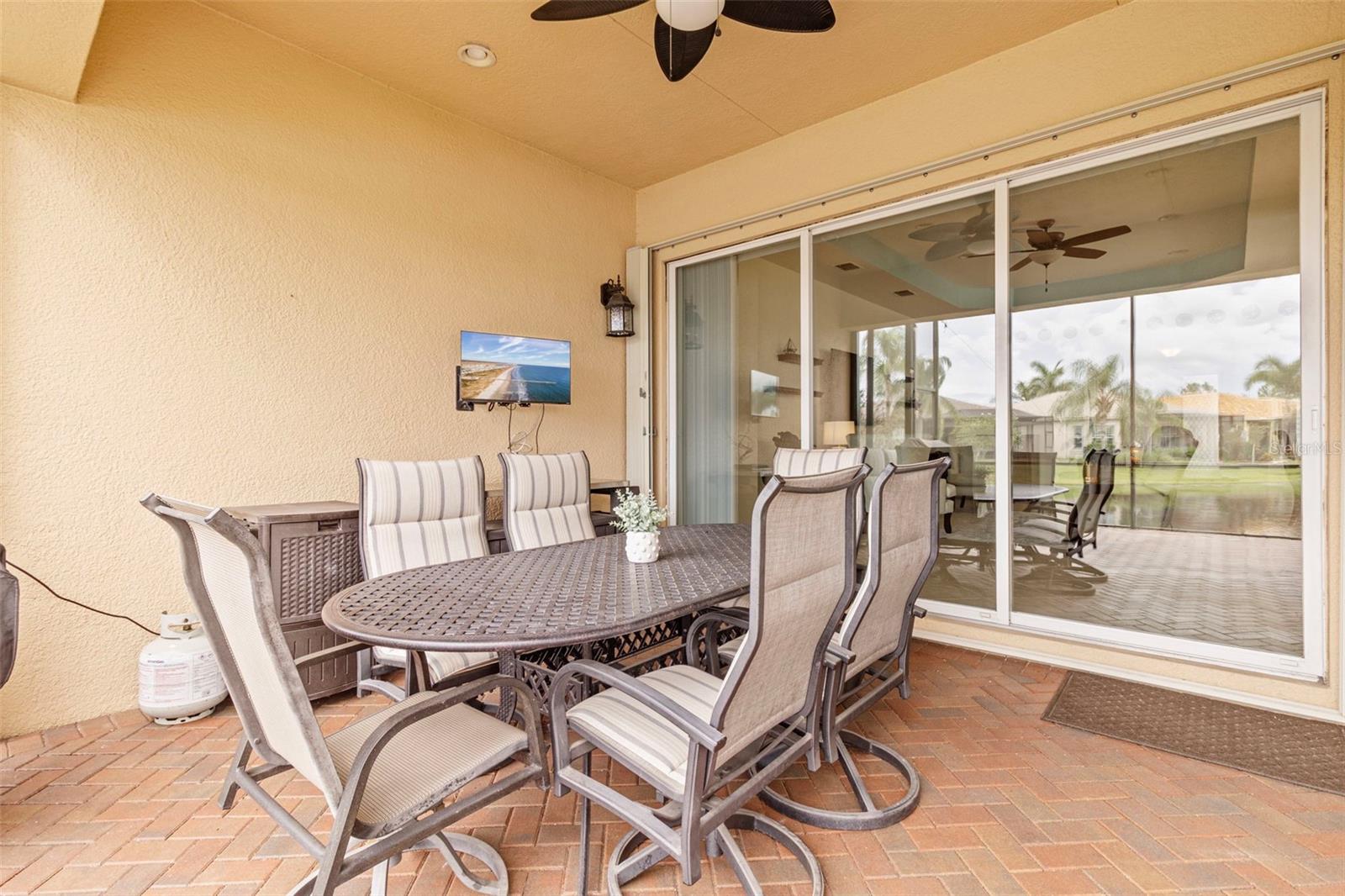 Listing photo id 36 for 16133 Coquina Bay Lane