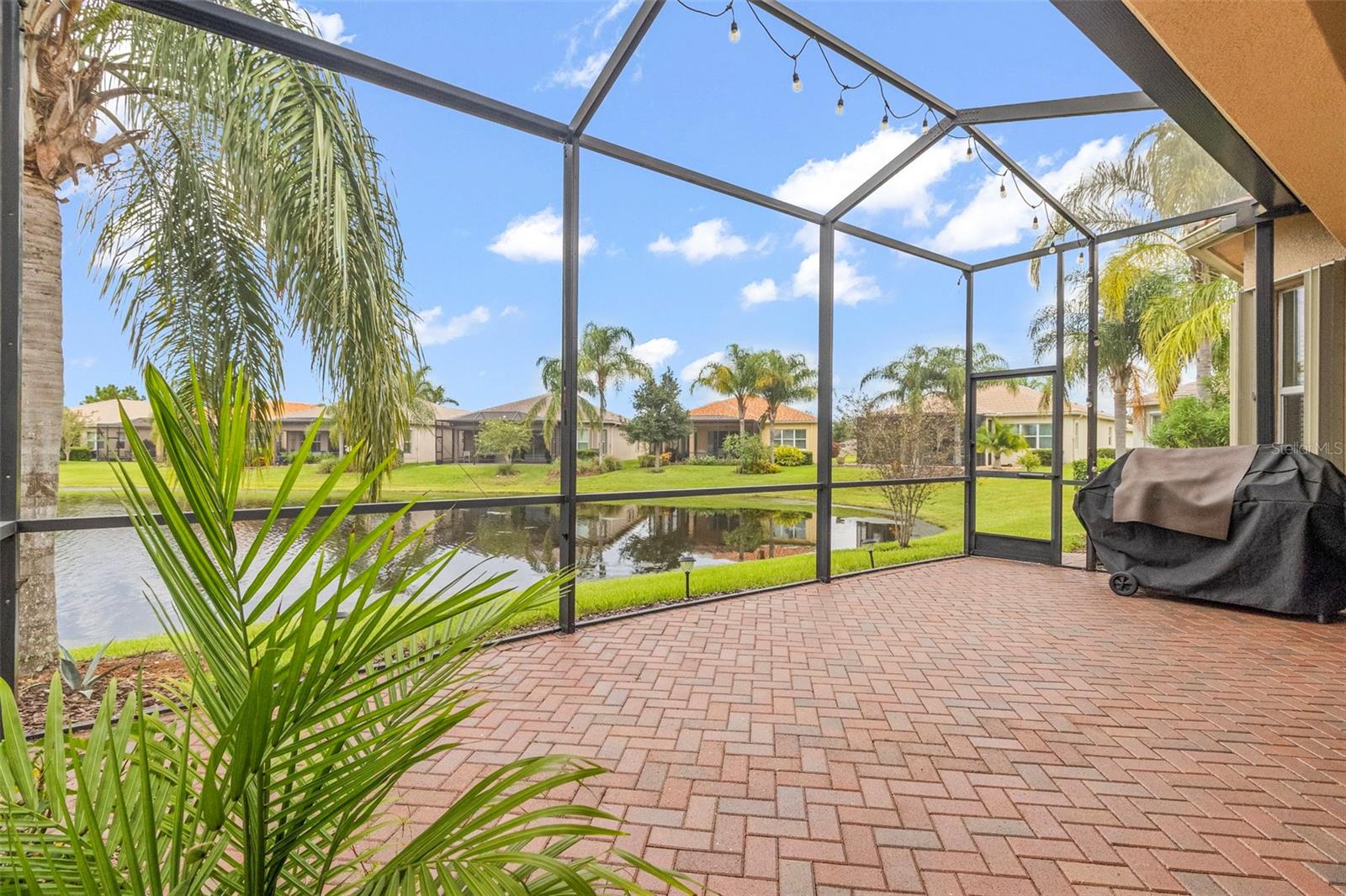 Listing photo id 38 for 16133 Coquina Bay Lane