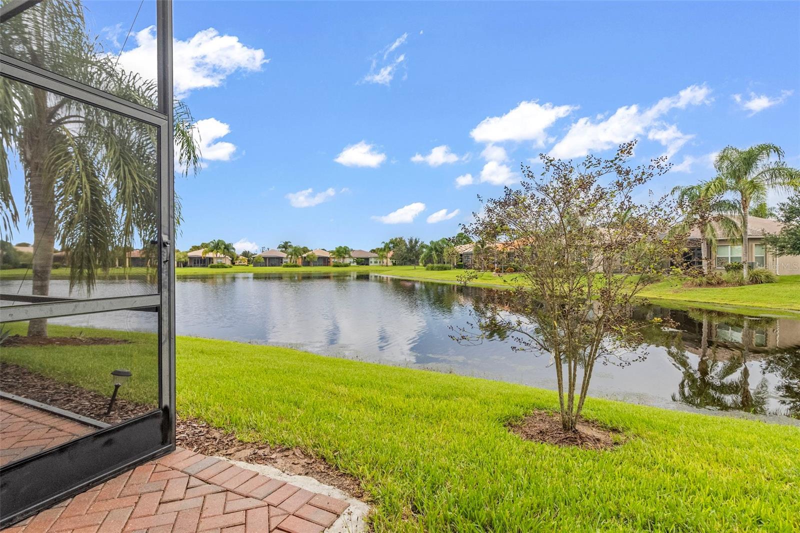 Listing photo id 42 for 16133 Coquina Bay Lane