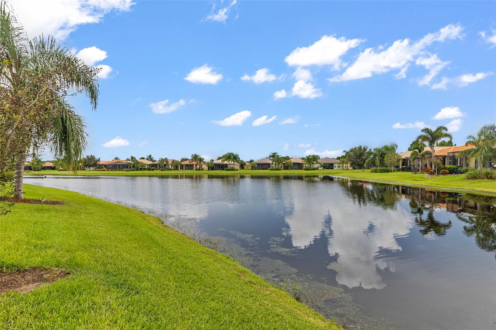 Listing photo id 43 for 16133 Coquina Bay Lane