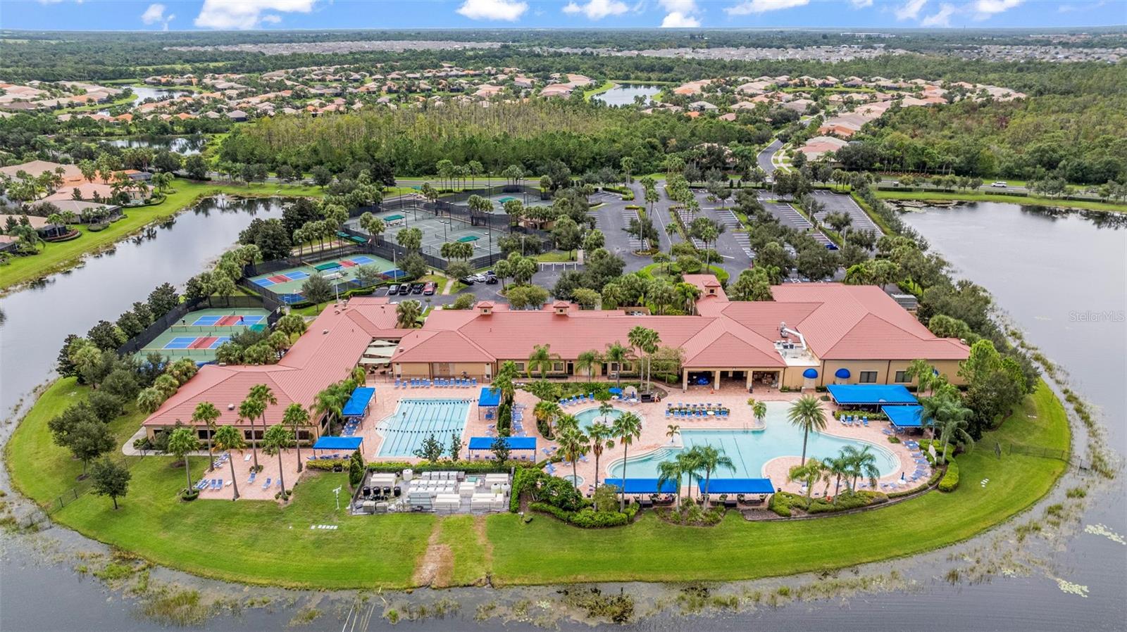 Listing photo id 46 for 16133 Coquina Bay Lane