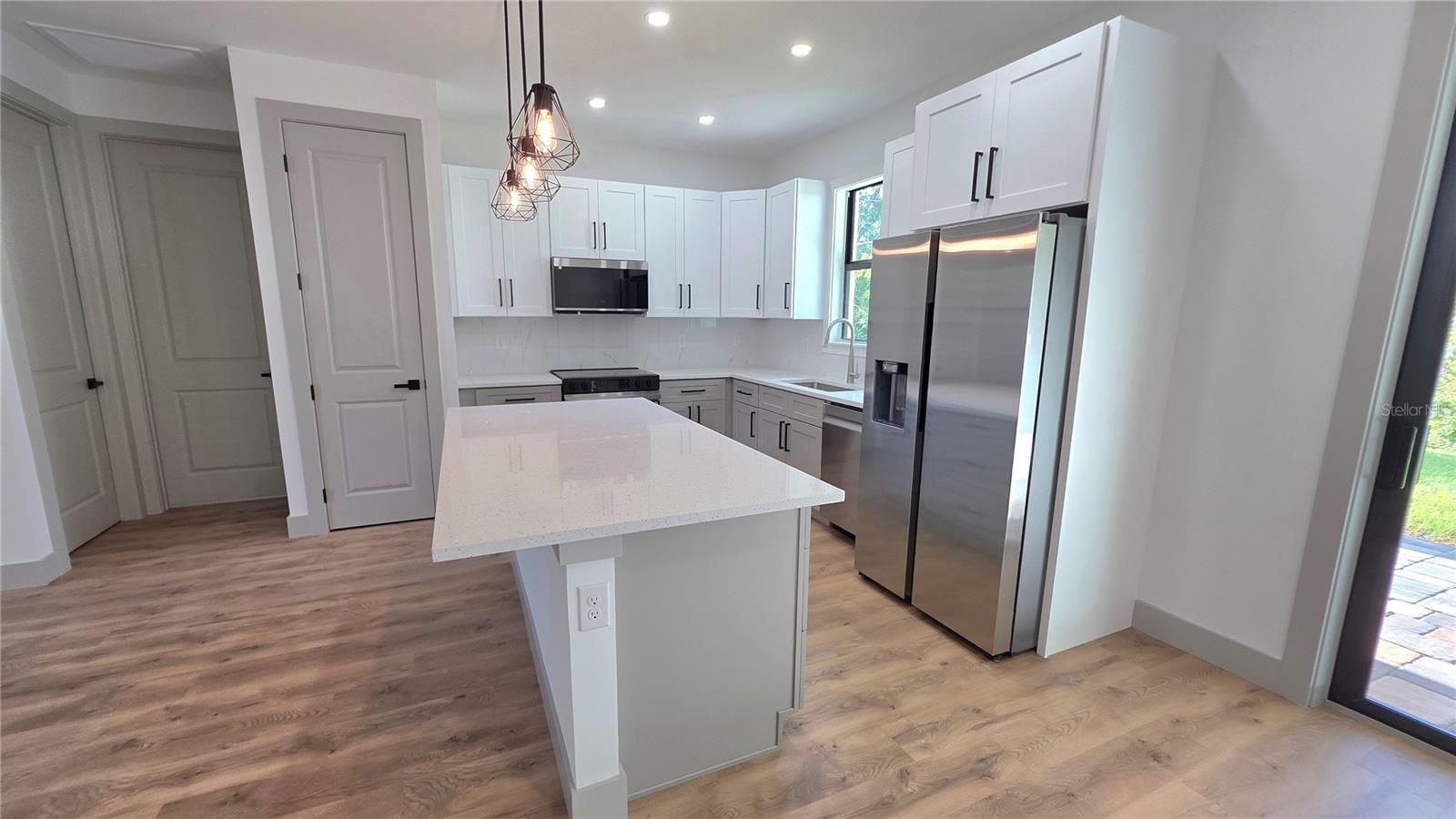 Image 6 of 14 For 4802 Sunburst Avenue