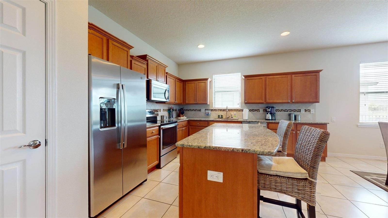 Image 7 of 24 For 5539 107th Terrace E