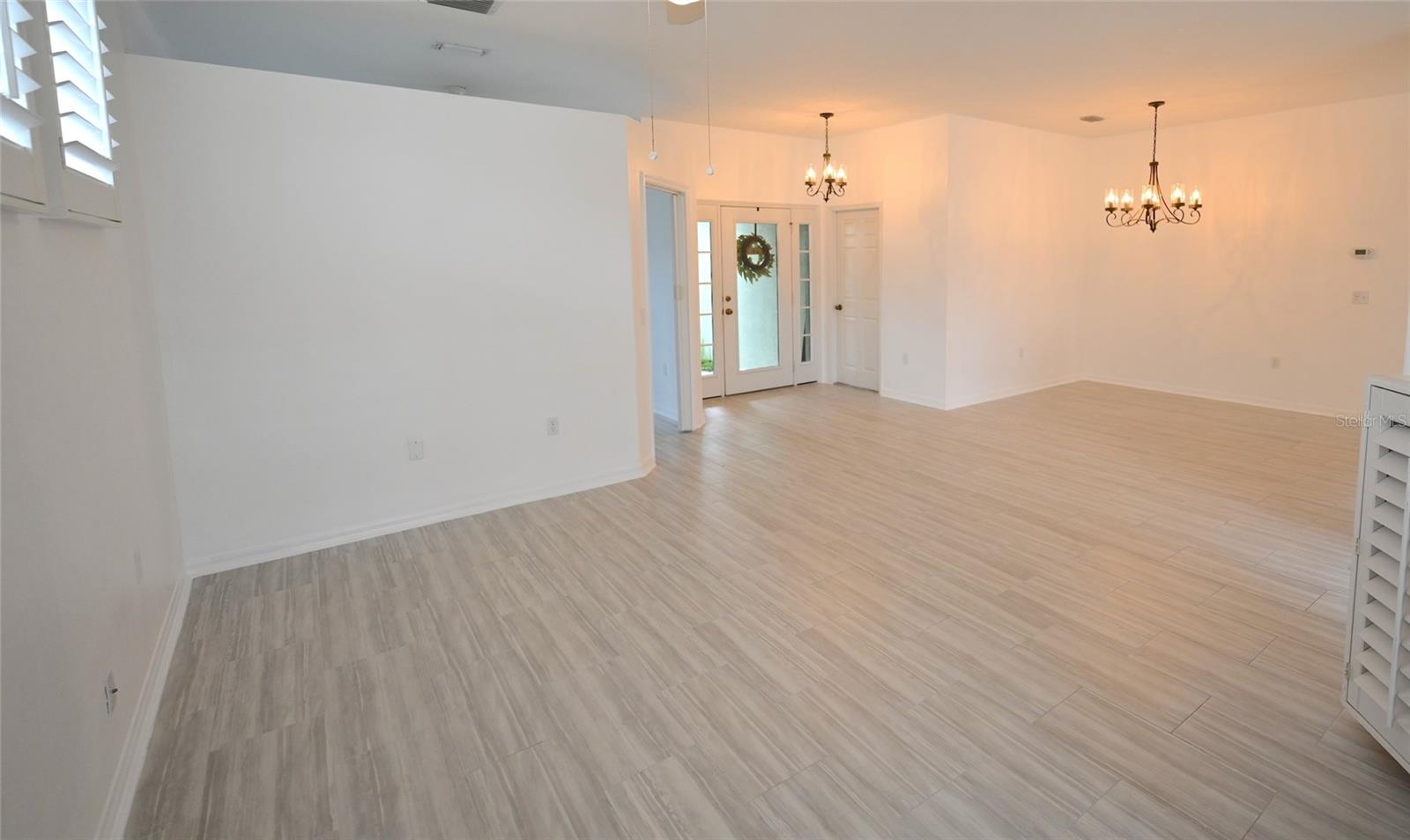 Image 4 of 31 For 1435 Millbrook Circle