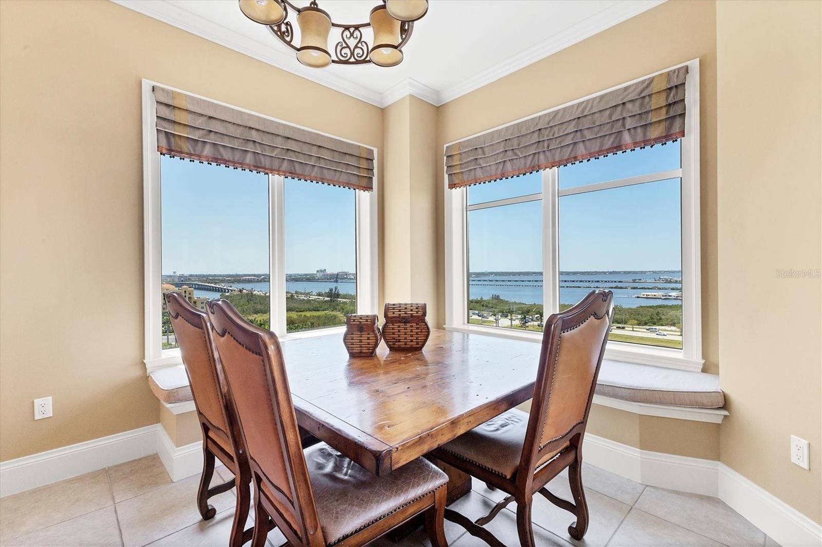 Image 19 of 56 For 130 Riviera Dunes Way 903