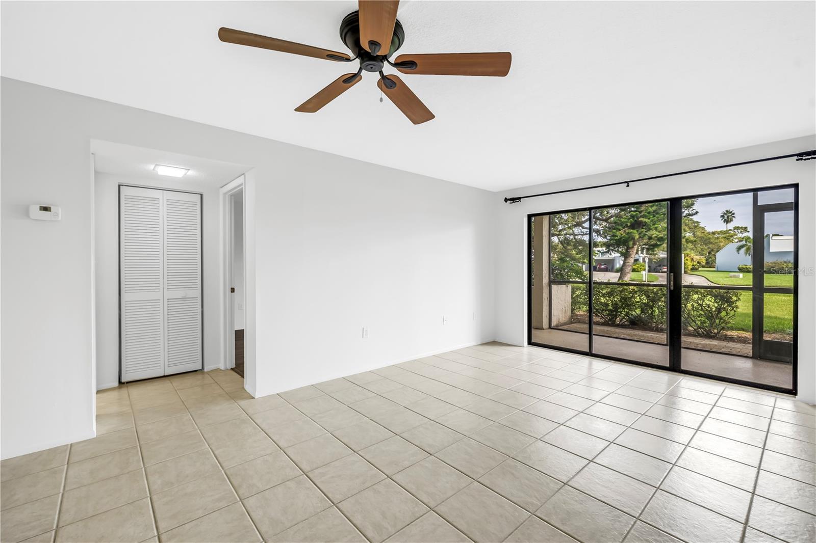 Image 10 of 47 For 6116 43rd Street W 104d
